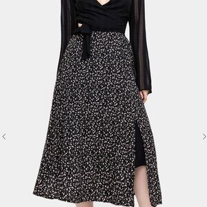 ❌ SOLD DISTURBIA valley midi skirt with split. Floral design uk size 20 us 16